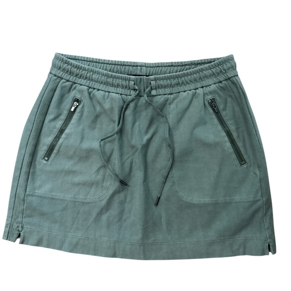 Athleta Women’s Athletic Olive Green Skirt Size 6‎ Activewear/Gym/Wormout - Picture 1 of 10